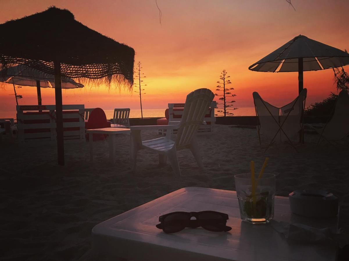 Rock'S Beach Spot Front Costa da Caparica Exterior foto